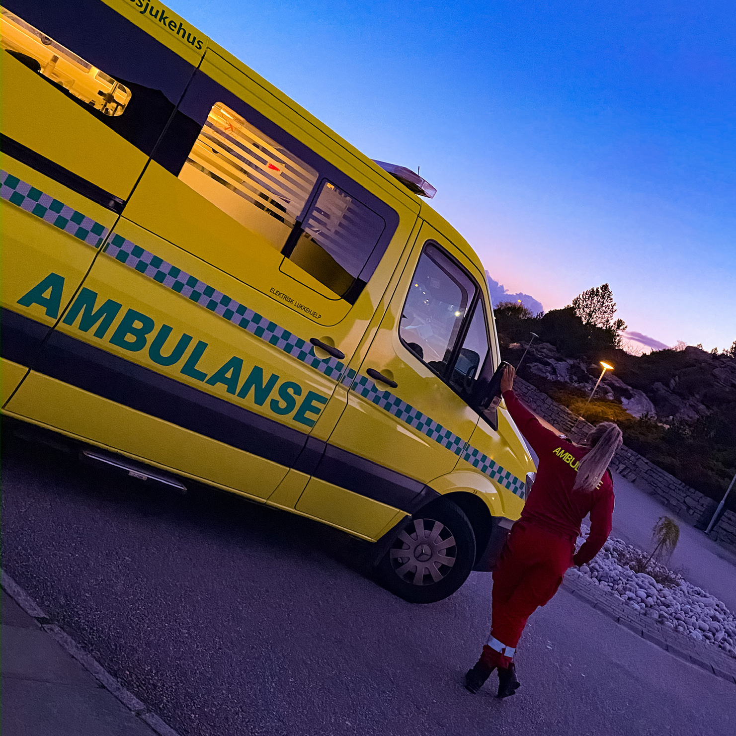 Ambulanse-blalys-cingulum-2